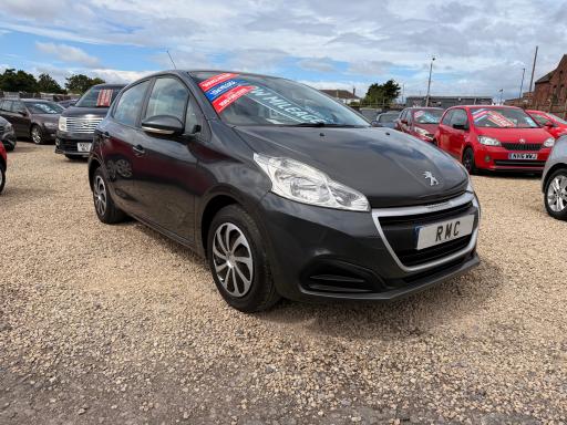 2016 PEUGEOT 208 ACCESS A C PRICE 3,995 YEAR 2016 16 REG MILEAGE 58,000 ENGINE... photo